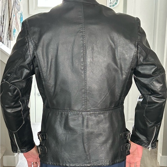 Vintage ladies leather jacket from the 80’s - Picture 13 of 15